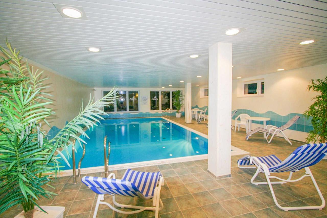 Seepark Burhave_ Hotel Butjadingen Bagian luar foto