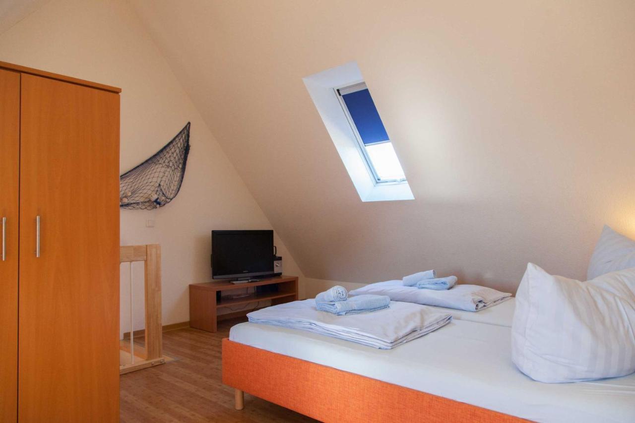 Seepark Burhave_ Hotel Butjadingen Bagian luar foto