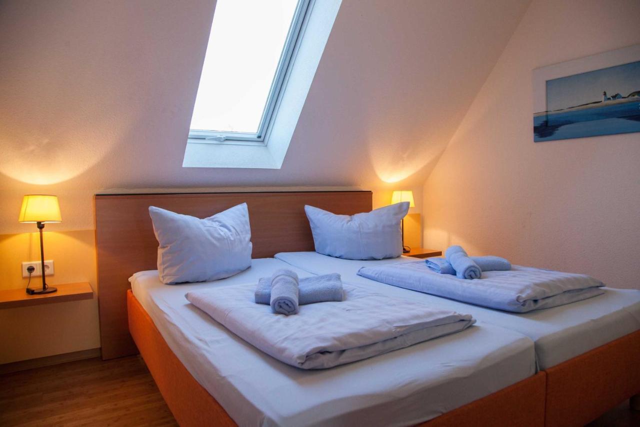 Seepark Burhave_ Hotel Butjadingen Bagian luar foto
