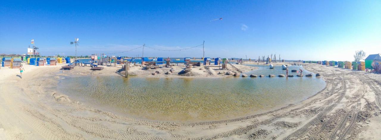 Seepark Burhave_ Hotel Butjadingen Bagian luar foto